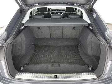 Car image 36