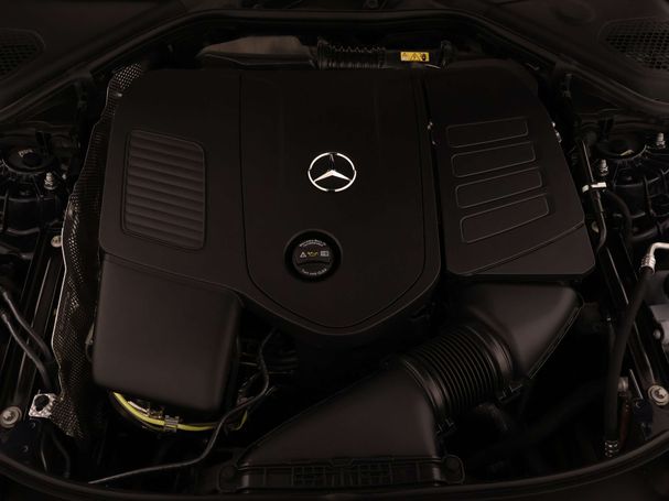 Mercedes-Benz E 300 e T 230 kW image number 38