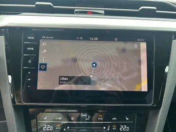 Car image 26