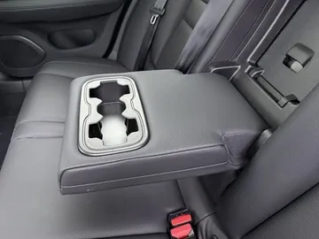 Car image 45