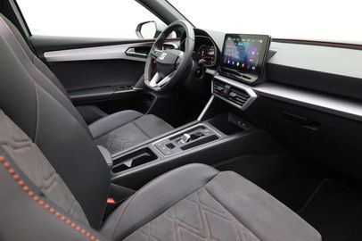 Car image 37