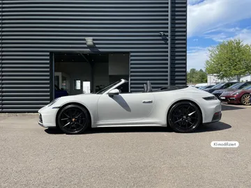 Car image 25