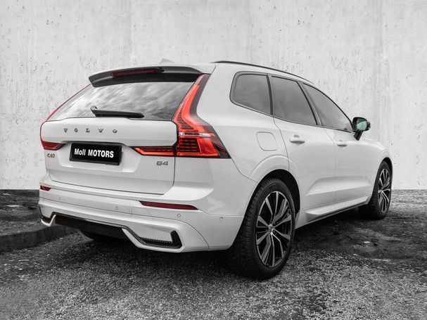 Volvo XC60 B4 Diesel Ultimate Dark 145 kW image number 2