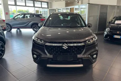 Car image 4