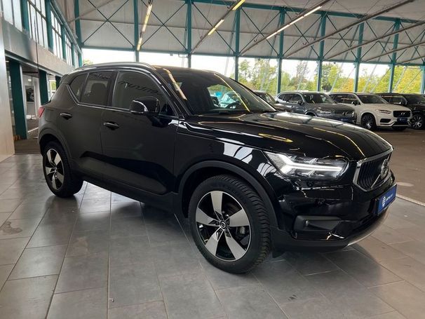 Volvo XC40 T2 Momentum 95 kW image number 26