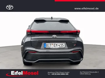 Car image 5