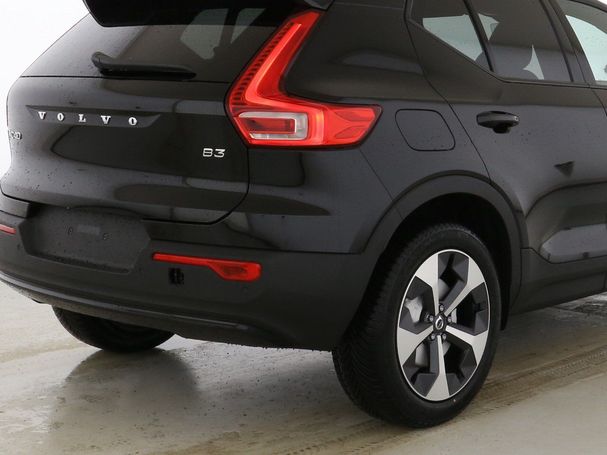 Volvo XC40 B3 Plus Dark 120 kW image number 9