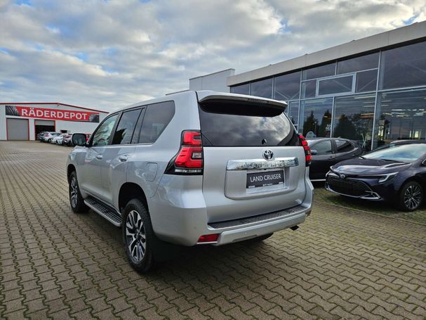 Toyota Land Cruiser 2.8 Executive 150 kW image number 6