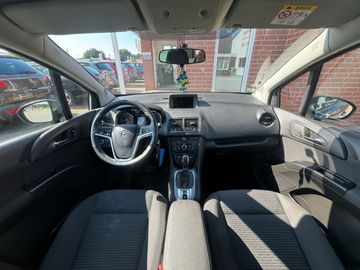 Car image 14