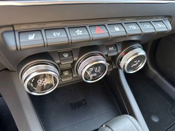 Car image 33