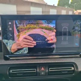 Car image 24