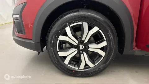 Car image 20