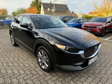 Car image 25