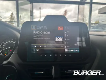 Car image 12