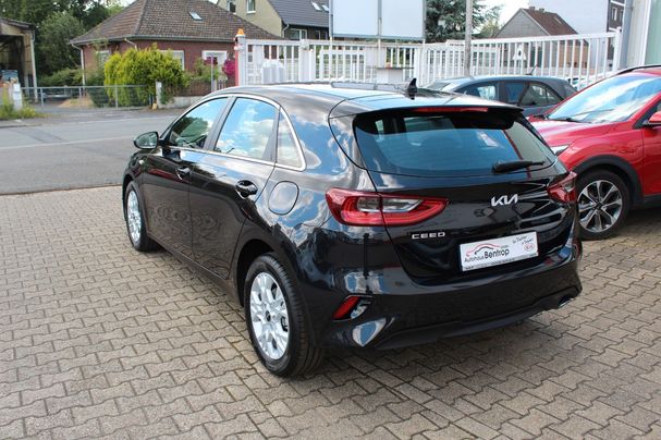 Kia Ceed 1.0 T-GDi 74 kW image number 4