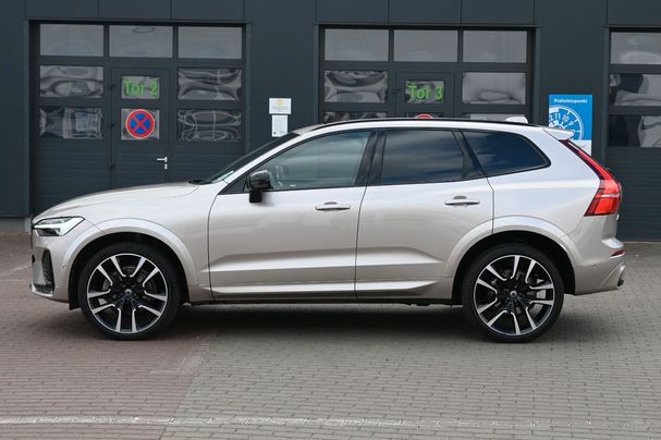 Volvo XC60 AWD B5 173 kW image number 1