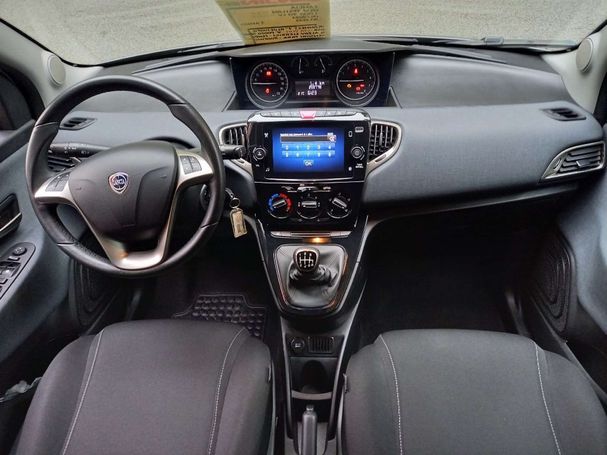 Lancia Ypsilon 51 kW image number 16