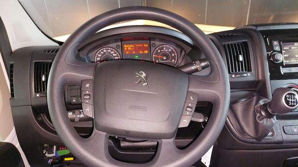 Peugeot Boxer HDi 333 Premium 103 kW image number 6