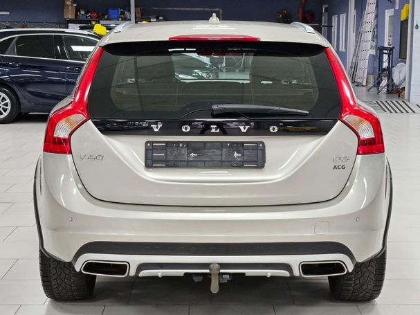 Volvo V60 Cross Country D3 110 kW image number 7