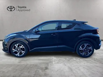 Car image 3