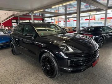 Car image 23