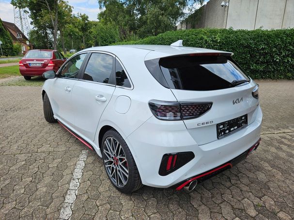 Kia Ceed GT 150 kW image number 4