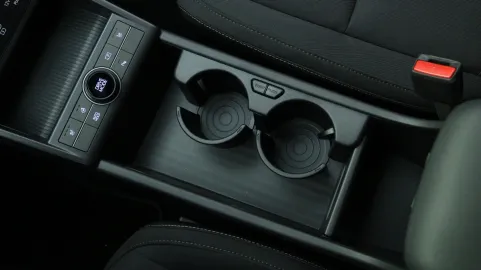 Car image 38