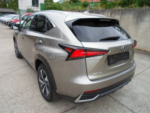 Lexus NX 300 114 kW image number 4