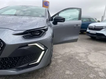 Car image 39