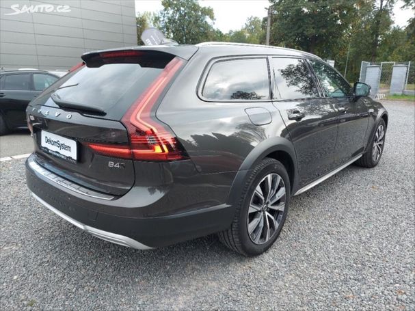 Volvo V90 Cross Country B4 AWD 145 kW image number 5