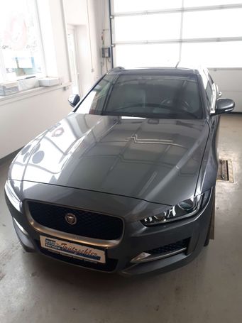 Jaguar XE AWD R-Sport 177 kW image number 2