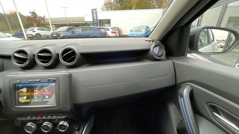 Car image 29