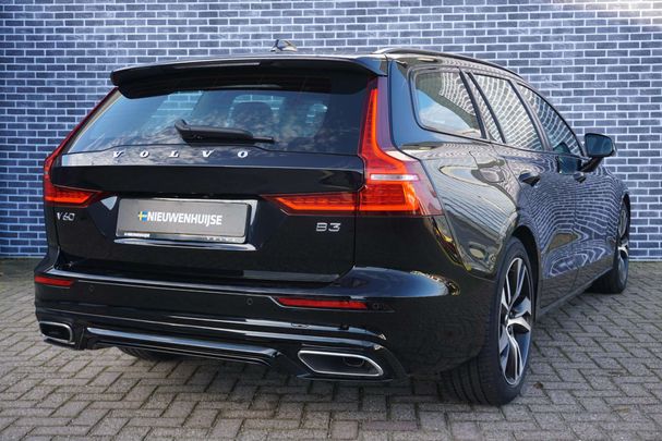 Volvo V60 B3 R Design 120 kW image number 2