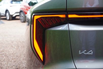 Car image 28