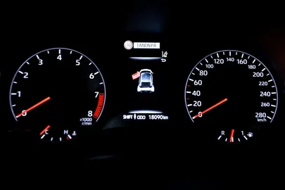 Car image 27