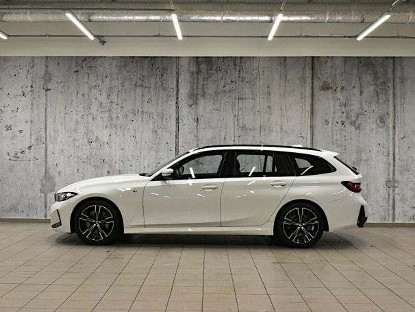 BMW 330i Touring M 180 kW image number 3