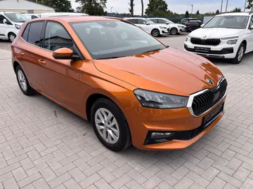 Car image 28