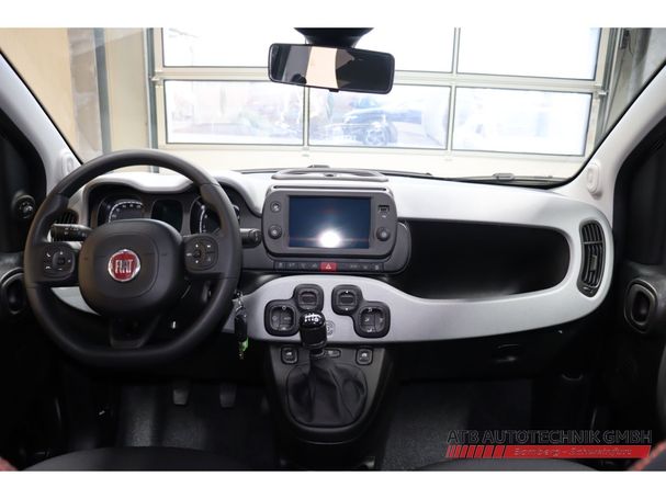 Fiat Panda 1.0 GSE Hybrid GARMIN 51 kW image number 8