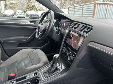 Car image 33