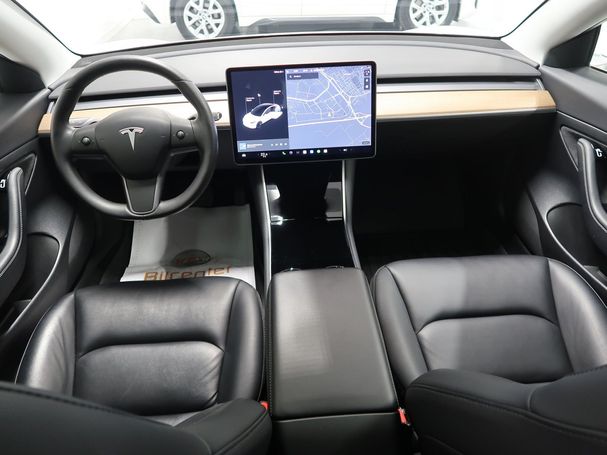 Tesla Model 3 Standard Range Plus 190 kW image number 19