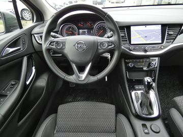 Car image 11