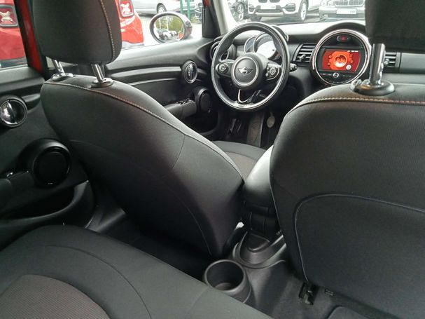 Mini Cooper D 85 kW image number 16