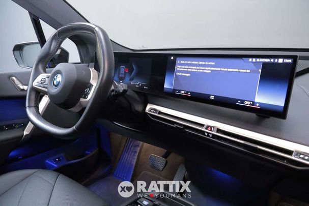 BMW iX xDrive40 240 kW image number 19