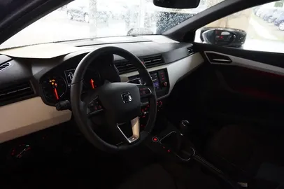 Car image 21