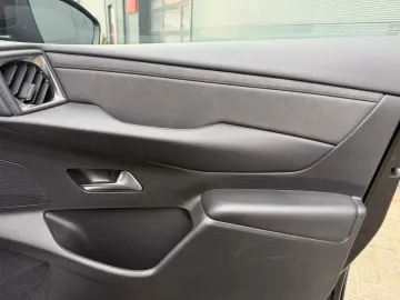 Car image 39