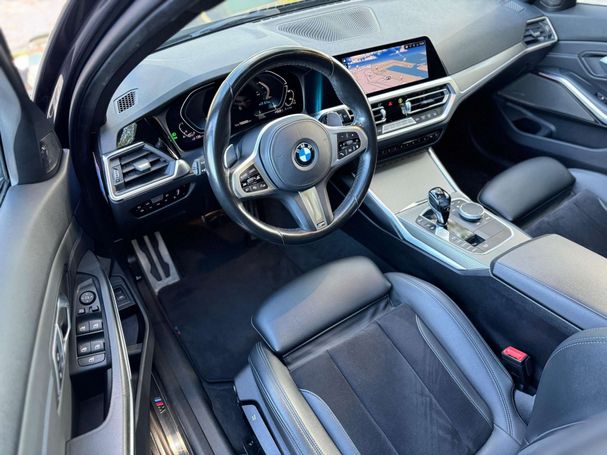 BMW 330 Touring xDrive 185 kW image number 27