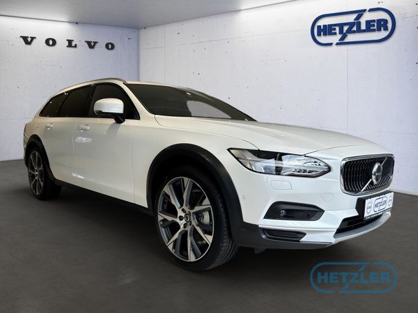 Volvo V90 Cross Country AWD B4 145 kW image number 2