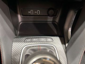 Car image 33