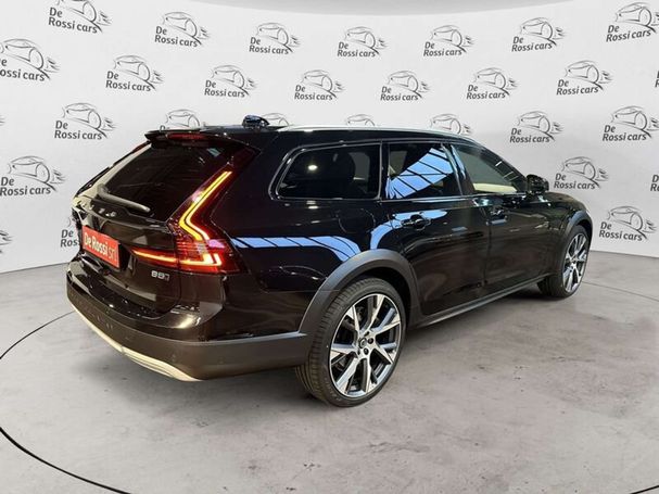 Volvo V90 Cross Country B5 AWD Ultimate 173 kW image number 6