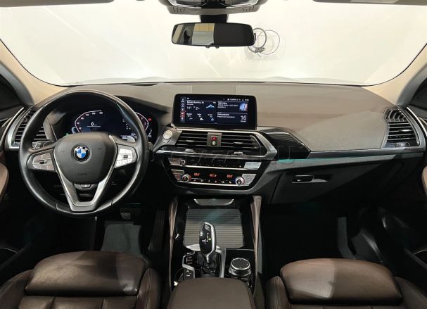 BMW X4 xDrive30d X 210 kW image number 4